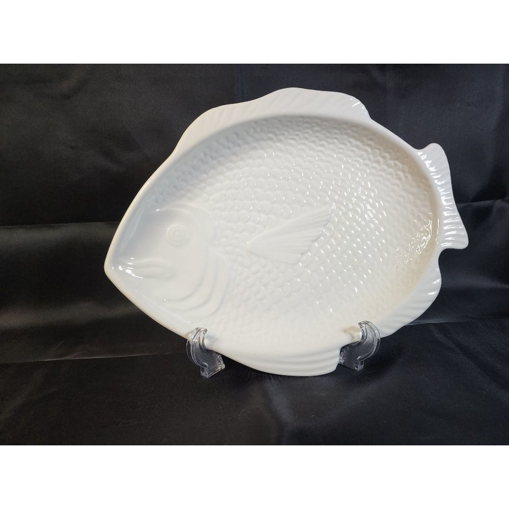Vintage Whittier Pottery Ceramic Fish Dinner Plate 1979 11.5" MINT